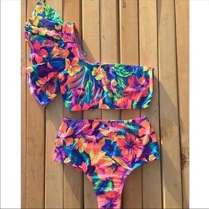 Swimwear 2 pieces like roxy